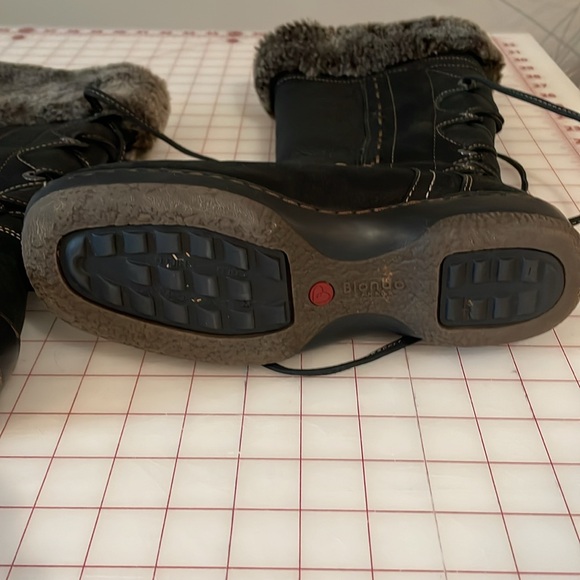 Blondo Tall Boots 7 1/2 Aqua Protect Tall Lace Up EUC - Picture 6 of 11